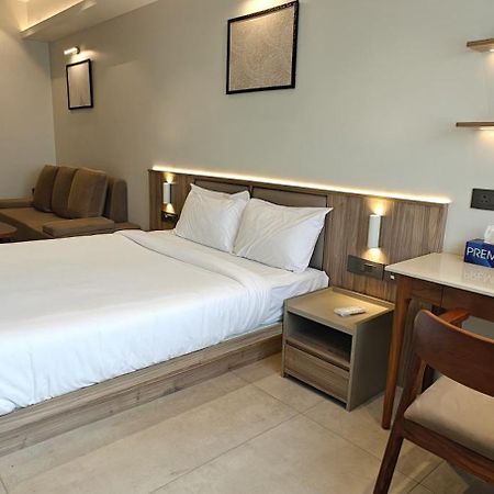 Alite Enclaves Fully Furnished Apartments Thrissur Ngoại thất bức ảnh