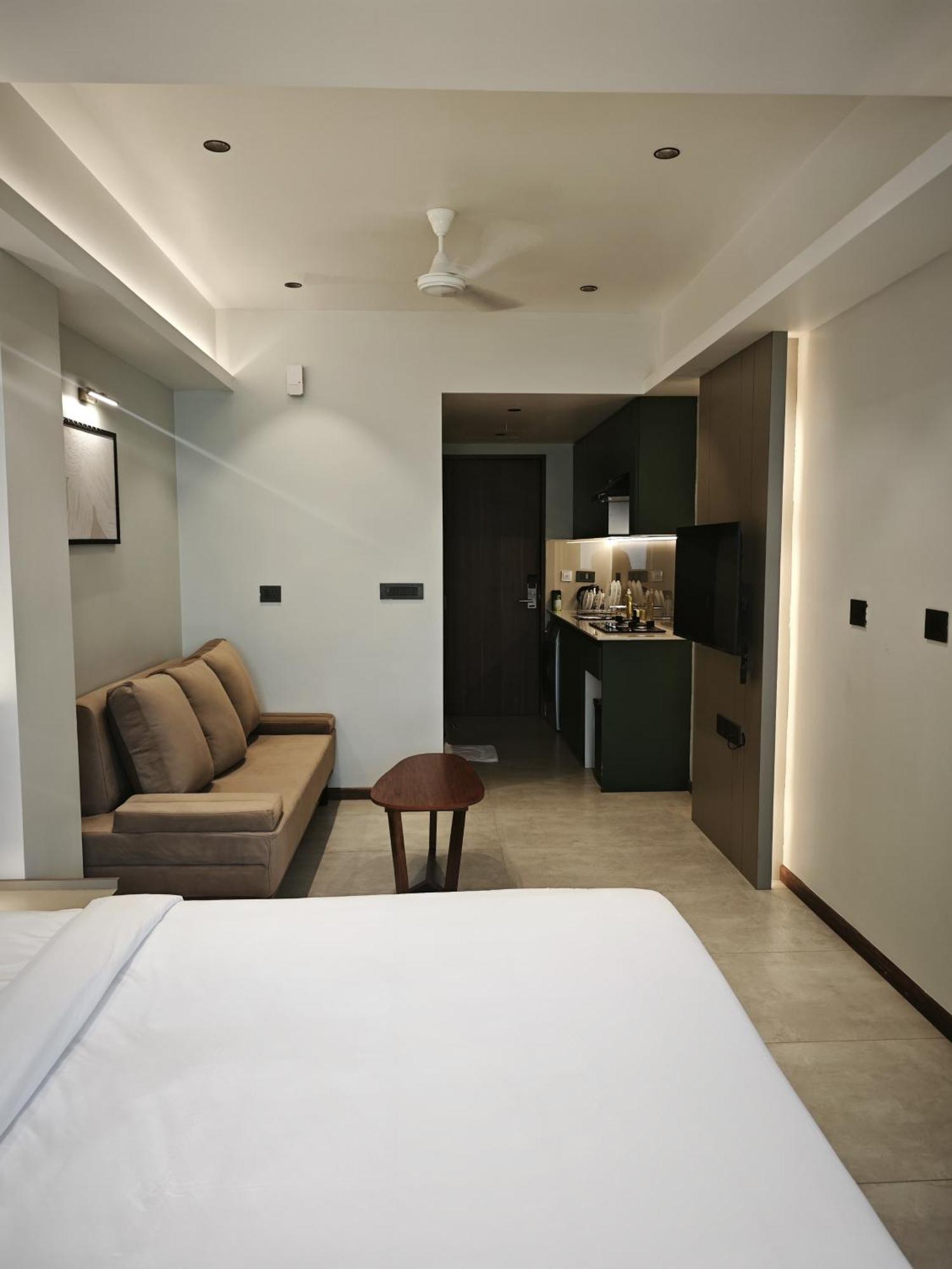 Alite Enclaves Fully Furnished Apartments Thrissur Ngoại thất bức ảnh